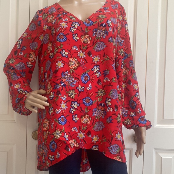 NWT Chelsea & Theodore Womens L Red Floral Print Blouse. Long sleeve. scoop - Picture 4 of 11